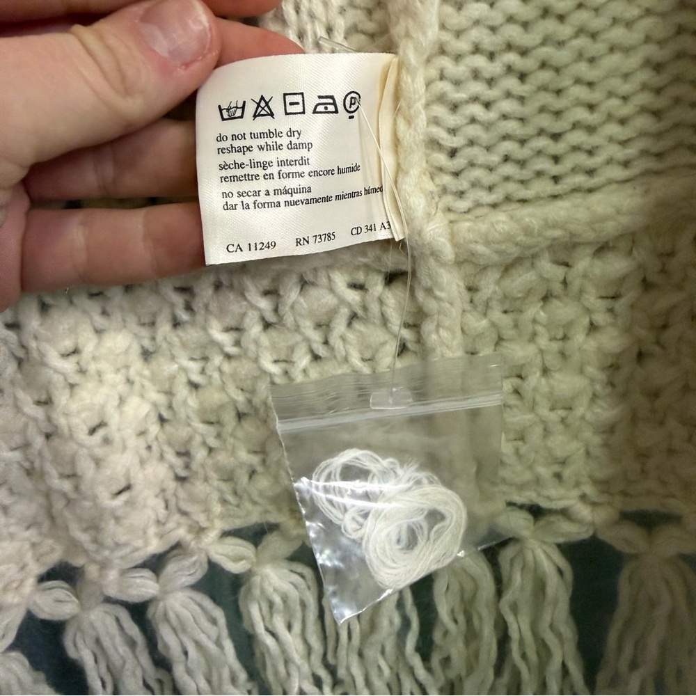 Laura Ashley wool & angora chunky fringe cable knit cream cardigan XL - Picture 4 of 13